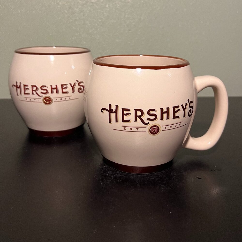 Vintage HERSHEY’S Est 1894 Logo Round Shape Cream & Brown Ceramic Mugs Set of 2